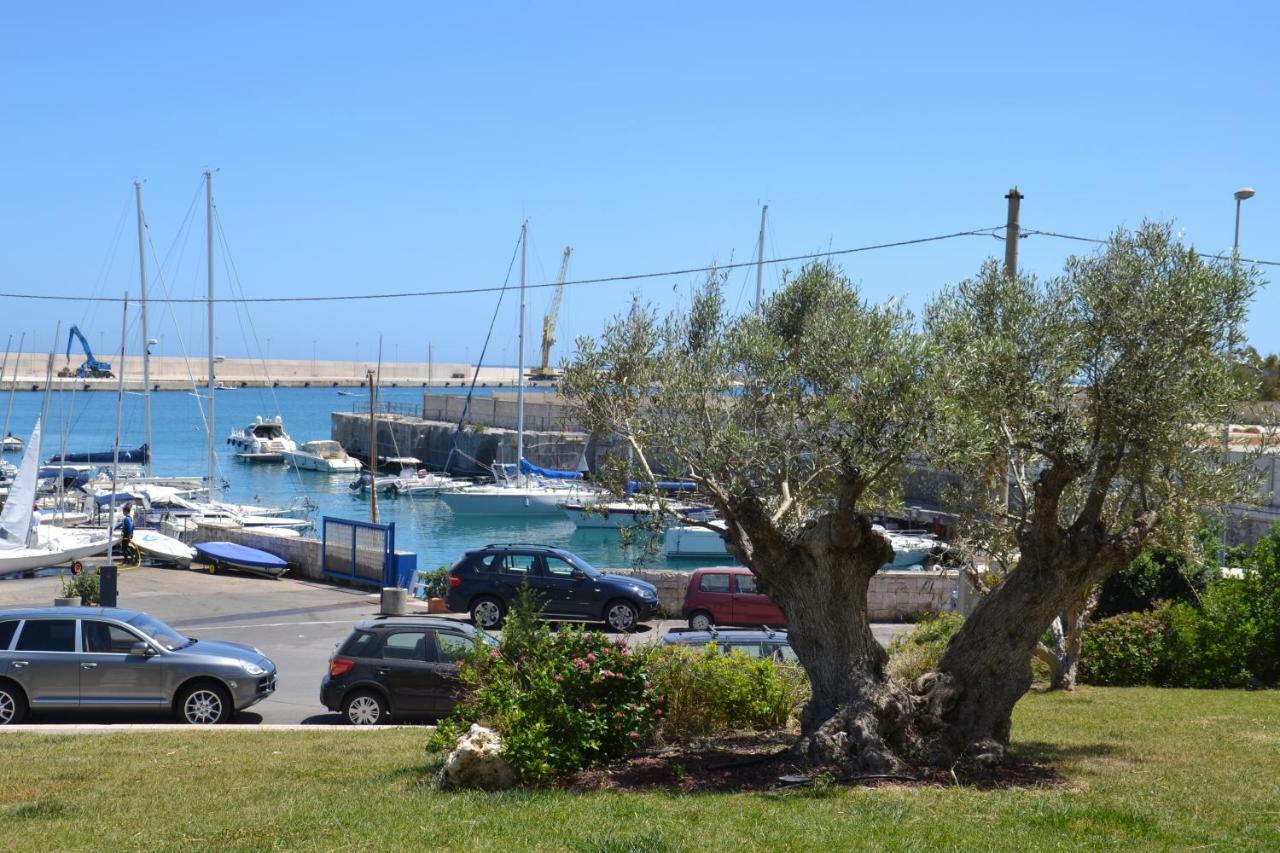 Porto Nuovo Holiday Home Монополи Экстерьер фото