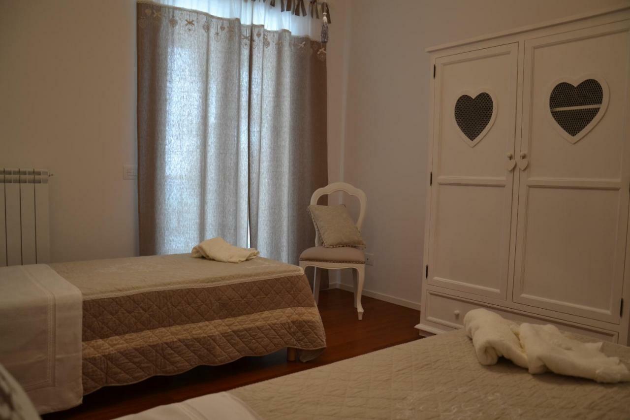 Porto Nuovo Holiday Home Монополи Экстерьер фото