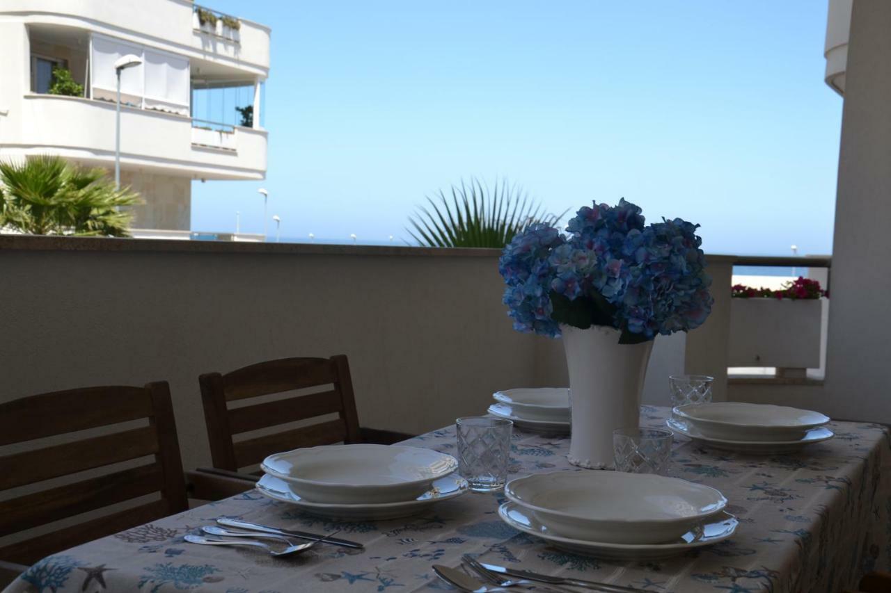 Porto Nuovo Holiday Home Монополи Экстерьер фото