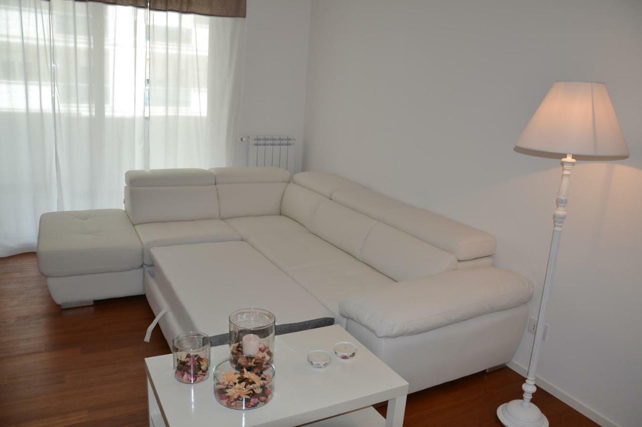 Porto Nuovo Holiday Home Монополи Экстерьер фото